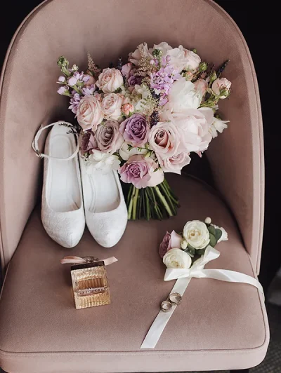wedding-shoes-wedding-bouquet-made-dim-pink-purple-flowers-chair copy